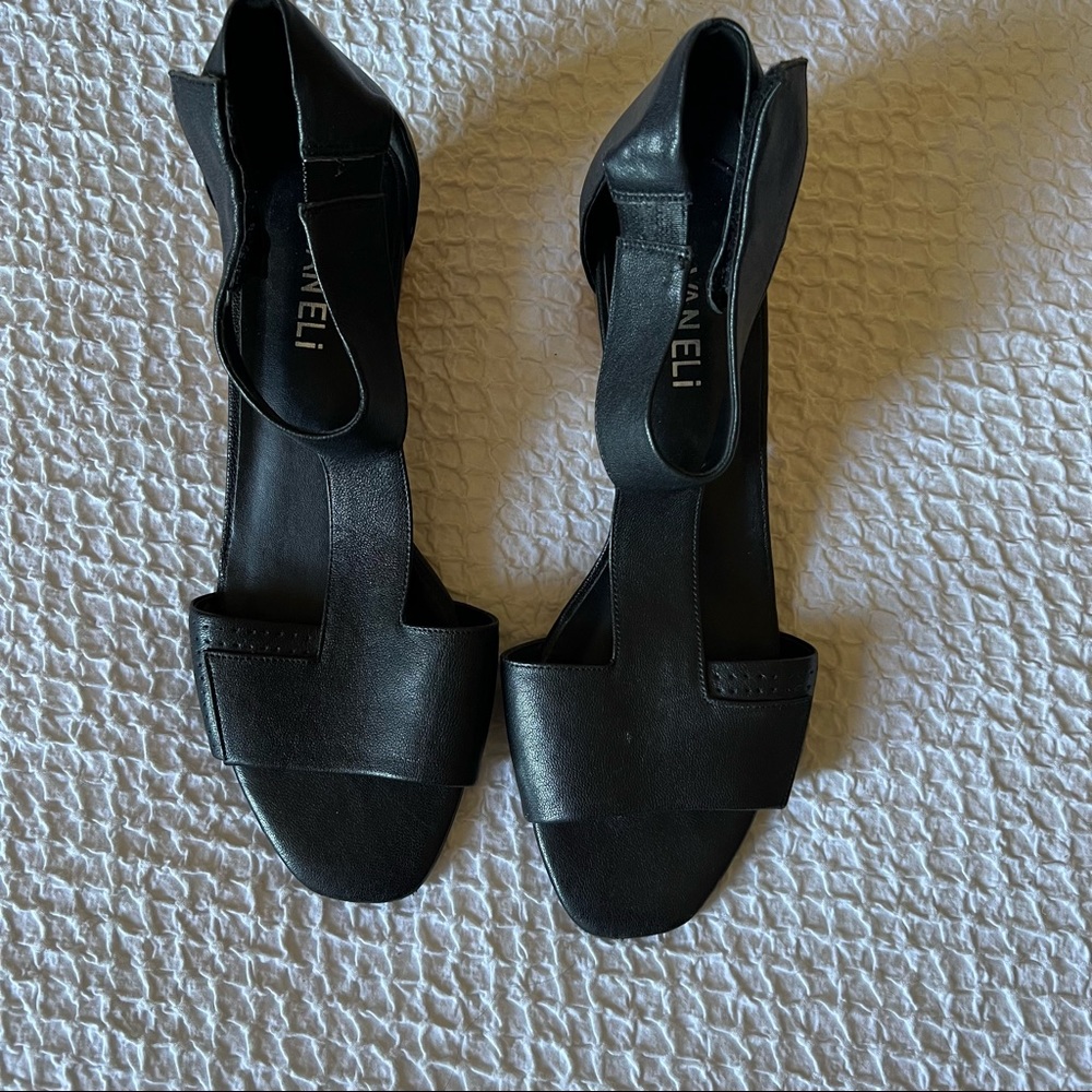 Van Eli Heels - image 1